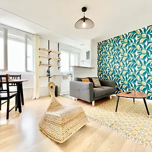Appartement Le Bali - Proche De La Gare - Deluxe - Tout Confort - Lumineux - Internet Haut Débit Fibre - 1 Chambre - Netflix, Lorient